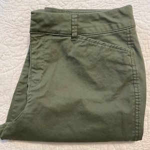 Old Navy pixie pant size 8